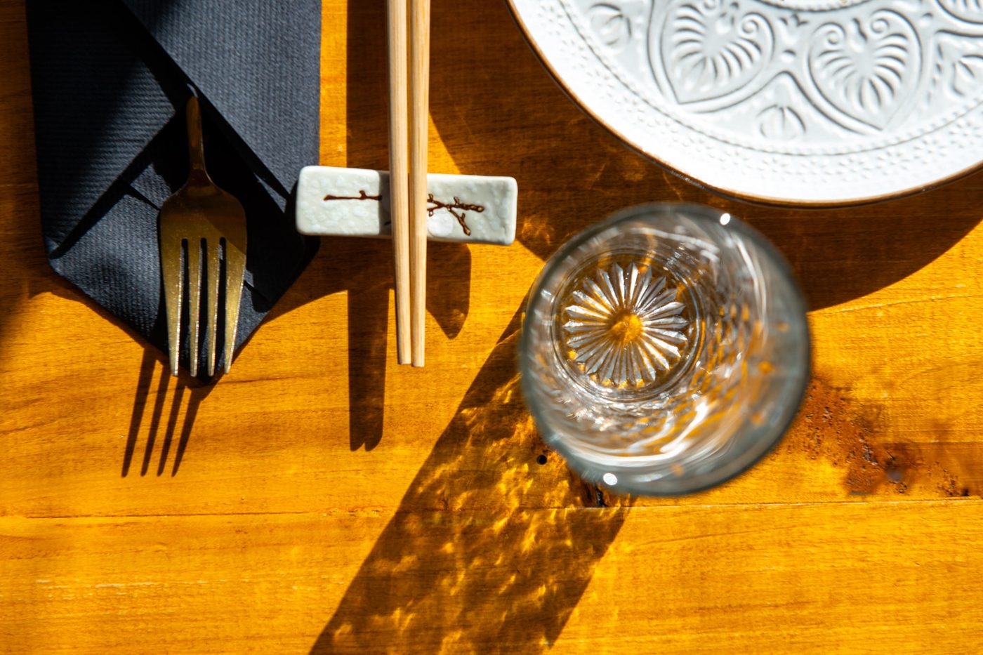 Fotografía de producto gastronómico con luz natural
